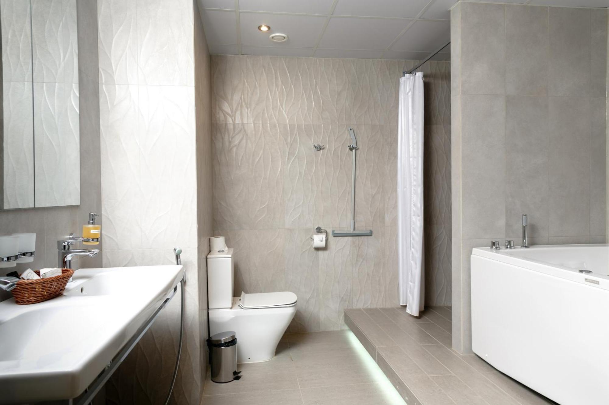 Hotell Fra Mare Thalasso Spa 3*
